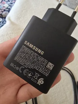 شارژر دیواری 50 وات سامسونگ مدل EP-T5020XBEGWW به همراه کابل USB-C