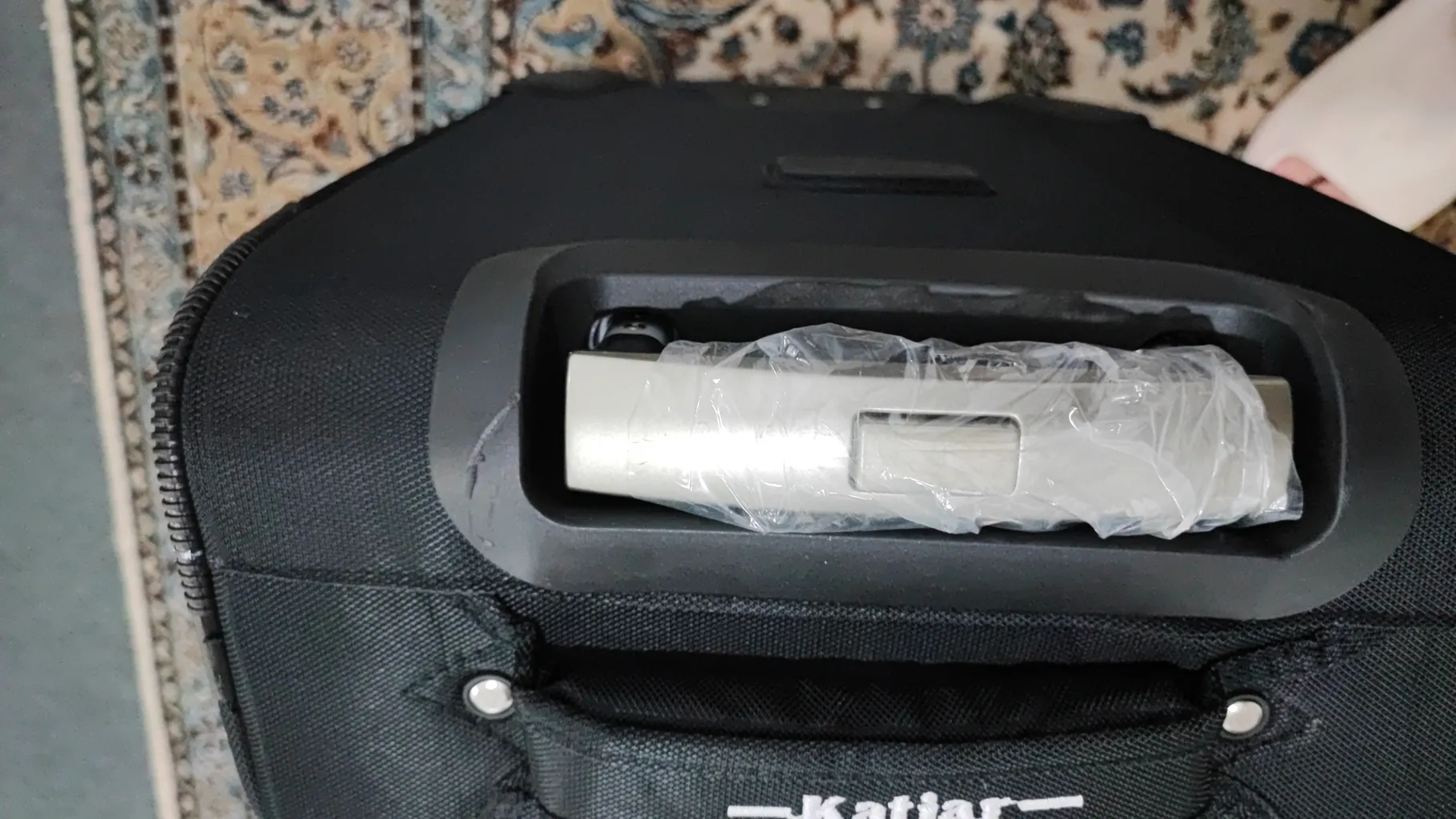 چمدان کاتیار مدل 233 سایز کوچک