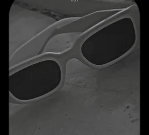 تجریه خرید عینک آفتابی مدل دسته سه بعدی