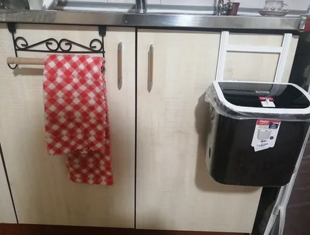 آویز حوله مدل کابینتی