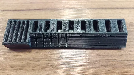 پایه نگهدارنده فلش مموری و کارت حافظه مدل MC31