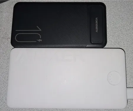 پاوربانک 10 وات وی دنمن وی مدل dp 09 ظرفیت 10000 میلی آمپر ساعت