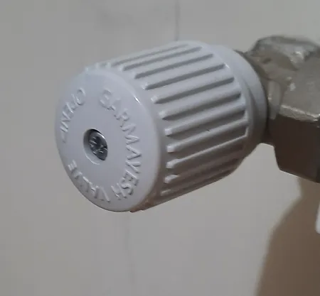 سر شیر شوفاژ مدل DN-4000342 بسته 4 عددی