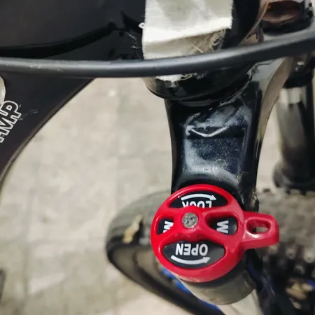 اهرم قفل دوشاخ دوچرخه مدل 60