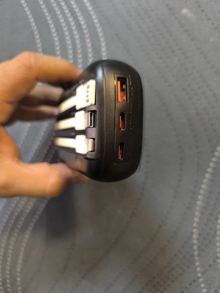 پاوربانک نیوماین مدل AL36 ظرفیت 20000 میلی آمپر ساعت