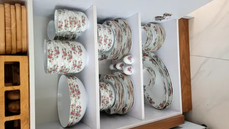 سرویس غذاخوری 28 پارچه چینی زرین ایران سری ایتالیا اف مدل Bidgol درجه یک