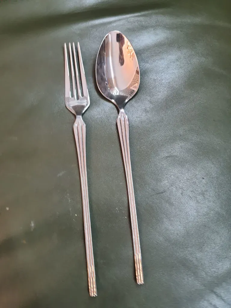 سرویس قاشق و چنگال 15 پارچه جی فی نی مدل 03