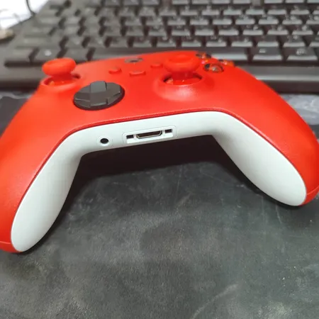 دسته بازی ایکس باکس مدل Pulse RED