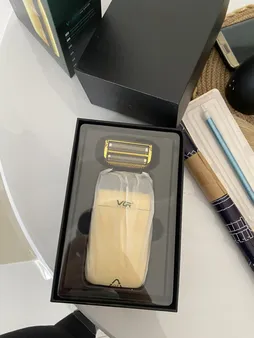 ماشین اصلاح موی صورت وی جی ار مدل V-399