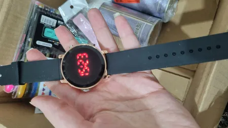 ساعت مچی دیجیتال بچگانه مدل M1