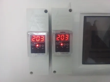 محافظ ولتاژ شیوا امواج مدل VPJN-20