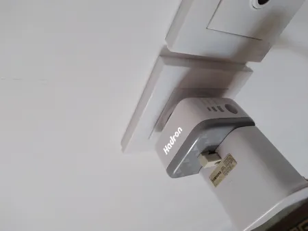 محافظ برق هوشمند تایمردار هادرون مدل P103