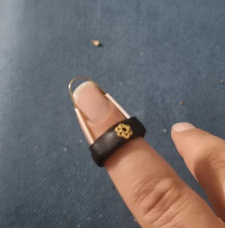 مضراب سه تار مدل W1