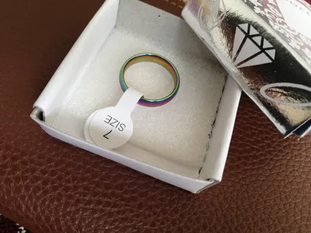 انگشتر مدل RQ700