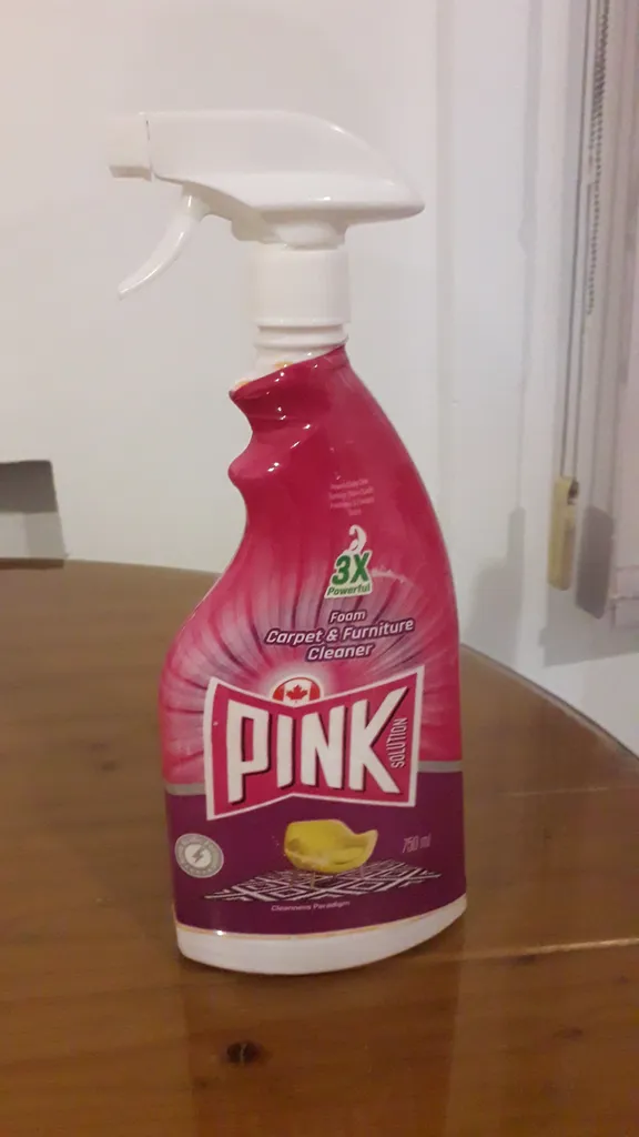 اسپری لکه بر فرش و مبل پینک مدل Solution حجم 750 میلی لیتر