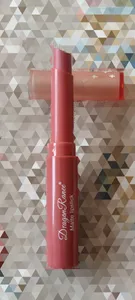 تجریه خرید رژ لب جامد دراگون رانی شماره 06