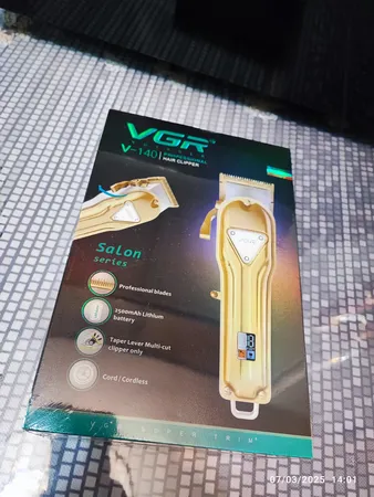 ماشین اصلاح موی سر و صورت وی جی ار مدل VGR V-140