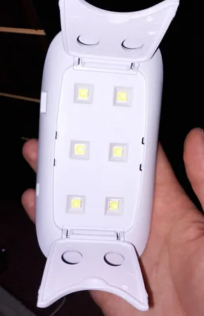 لاک خشک کن مدل SUN mini UVLED