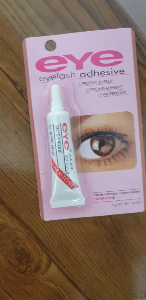 چسب مژه ضد آب eye مدل eyelash adhesive حجم 7 گرم