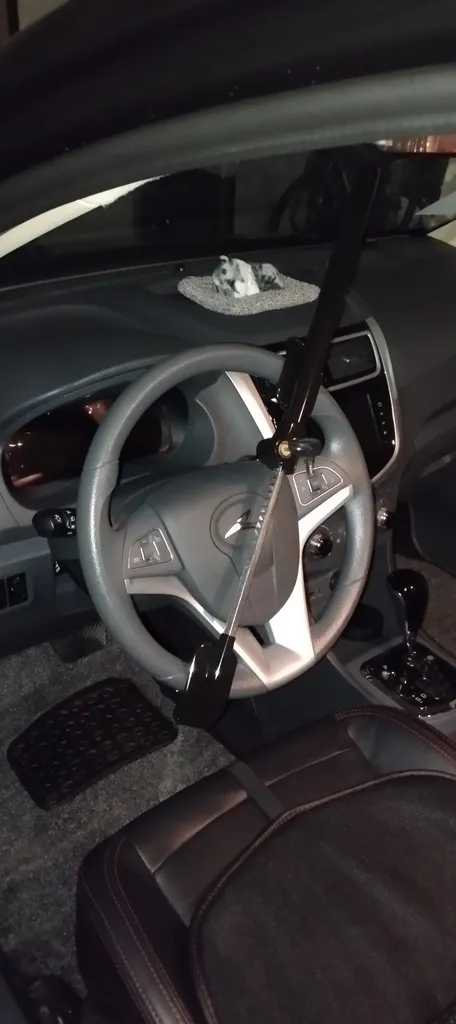 قفل فرمان خودرو لوکمس مدل 1117