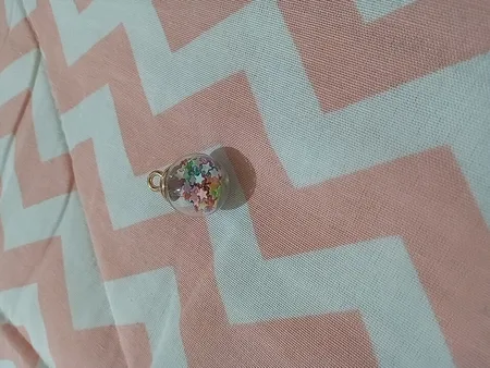 آویز گردنبند دخترانه مدل گوی شیشه ای پر ستاره کد AG 574