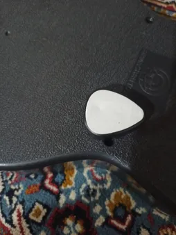 نگهدارنده پیک گیتار مدل نغمه کد 01