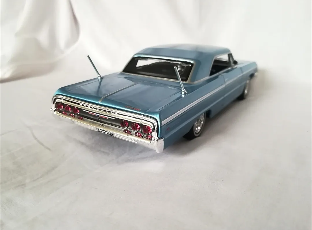 ماکت ماشین مایستو مدل شورلت ایمپالا SS 1964