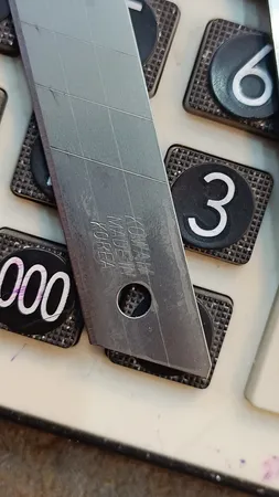 تیغ کاتر مدل L- 8140 بسته 10 عددی