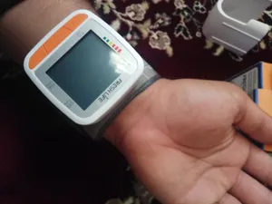 تجریه خرید فشارسنج مچی دیجیتال فرش لایف مدل T4