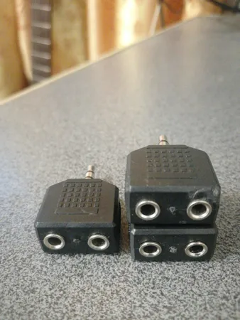 مبدل 1 به 2 AUX مدل AU-12