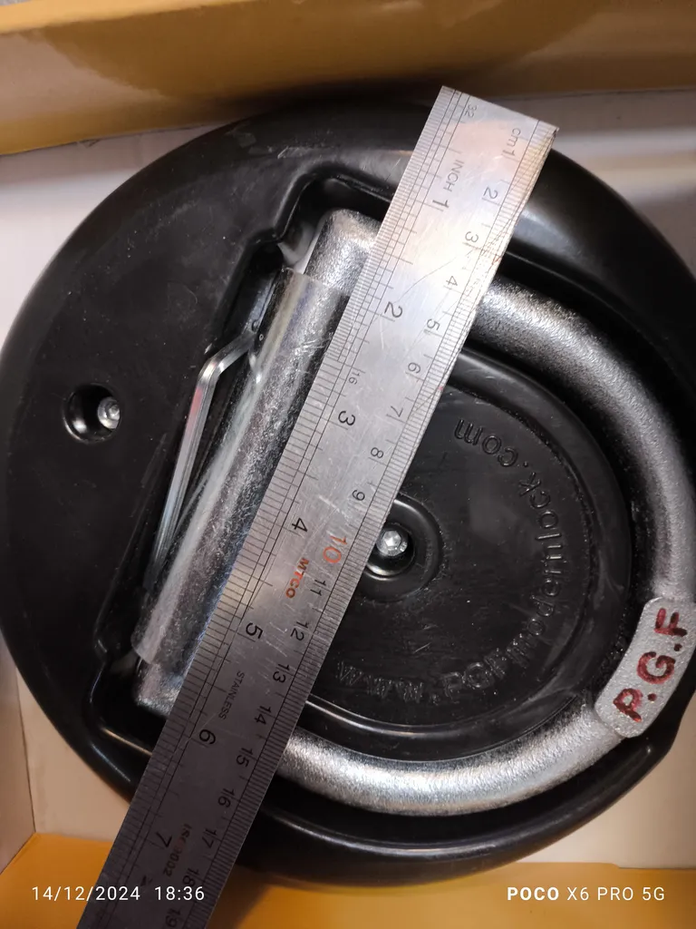 پایه قفل موتورسیکلت پیشگامانفرگویا مدل زمینی