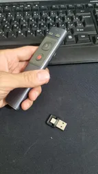پرزنتر بی سیم باسئوس مدل ACFYB-B0G