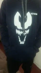 تجریه خرید هودی مردانه آکو طرح venom کد M235