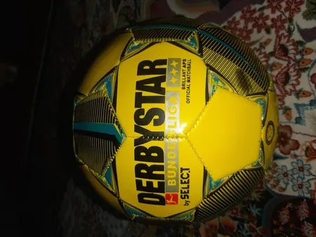 توپ فوتبال مدل بوندسلیگا دوخت ماشینی کد 2023