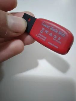 فلش مموری سن دیسک مدل Cruzer Blade CZ50 ظرفیت 16 گیگابایت با رابط USB 2.0