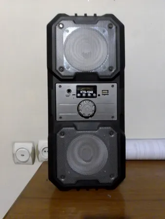 اسپیکر بلوتوثی قابل حمل کی تی اس مدل KTS-1048