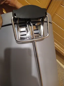 سطل زباله پدالی بهاز کالا مدل 14 L سطل زباله پدالی بهاز کالا مدل 14 L