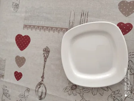 پیش دستی چینی زرین ایران مدل دسر خوری سری هتلی کواترو 16 درجه عالی بسته 6 عددی