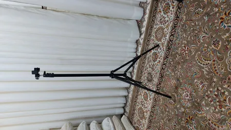 سه پایه نگهدارنده گوشی موبایل زومی مدل 360L