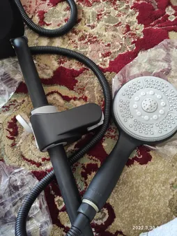 ست شیرآلات فراست پویا مدل حلقه ای به همراه علم دوش حمام و شلنگ توالت