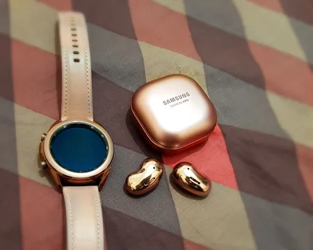 هدفون بلوتوثی سامسونگ مدل Galaxy Buds Live