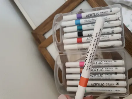 ماژیک چند منظوره مدل اکریلیک مجموعه 12 عددی