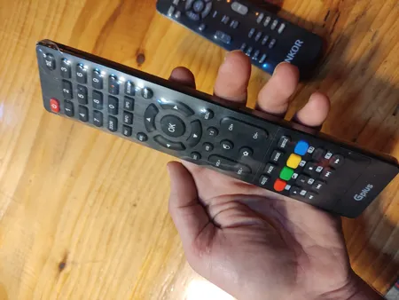 محافظ ریموت کنترل مدل درنا بسته 30 عددی