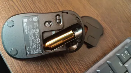 ماوس بی‌ سیم لاجیتک مدل M185