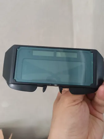 عینک جوشکاری مدل اتومات