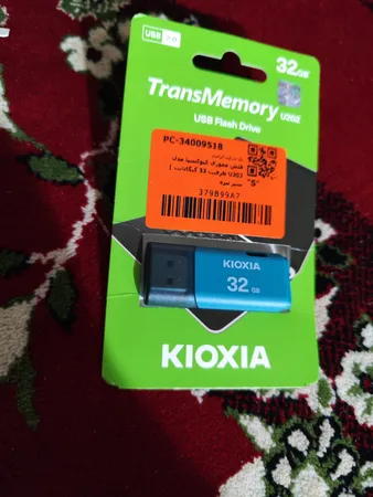 فلش مموری کیوکسیا مدل U202 ظرفیت 32 گیگابایت