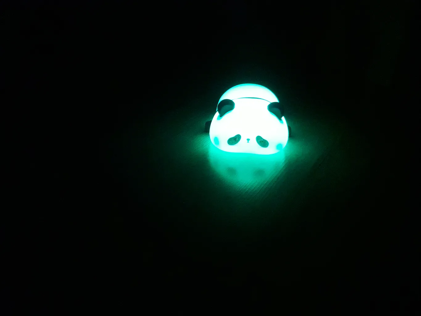 چراغ خواب کودک مدل سیلیکونی طرح پاندای خسته