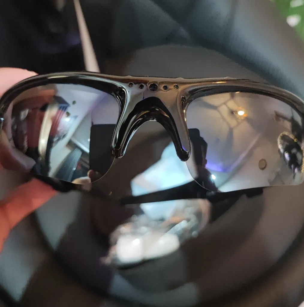 عینک هوشمند مدل GLS