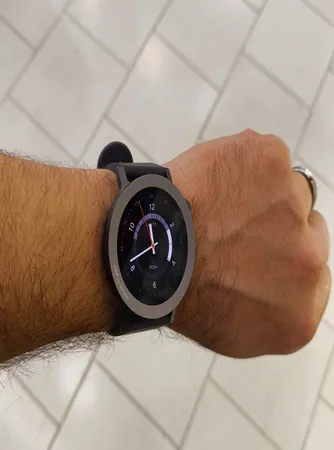 ساعت هوشمند 45 میلی‌متری ناتینگ مدل CMF Watch Pro 2 با بند سیلیکونی