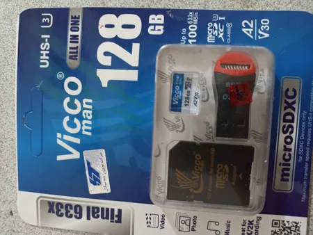 کارت حافظه micro SDXC ویکومن مدل 633X Plus کلاس 10 استاندارد UHS-I U3 سرعت 90MBS ظرفیت 128 گیگابایت به همراه کارت خوان